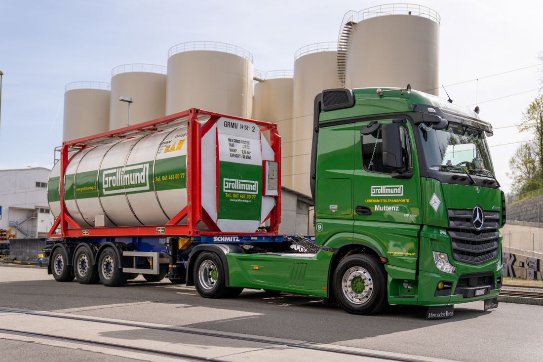 Tankcontainer Heizung auf dem Areal